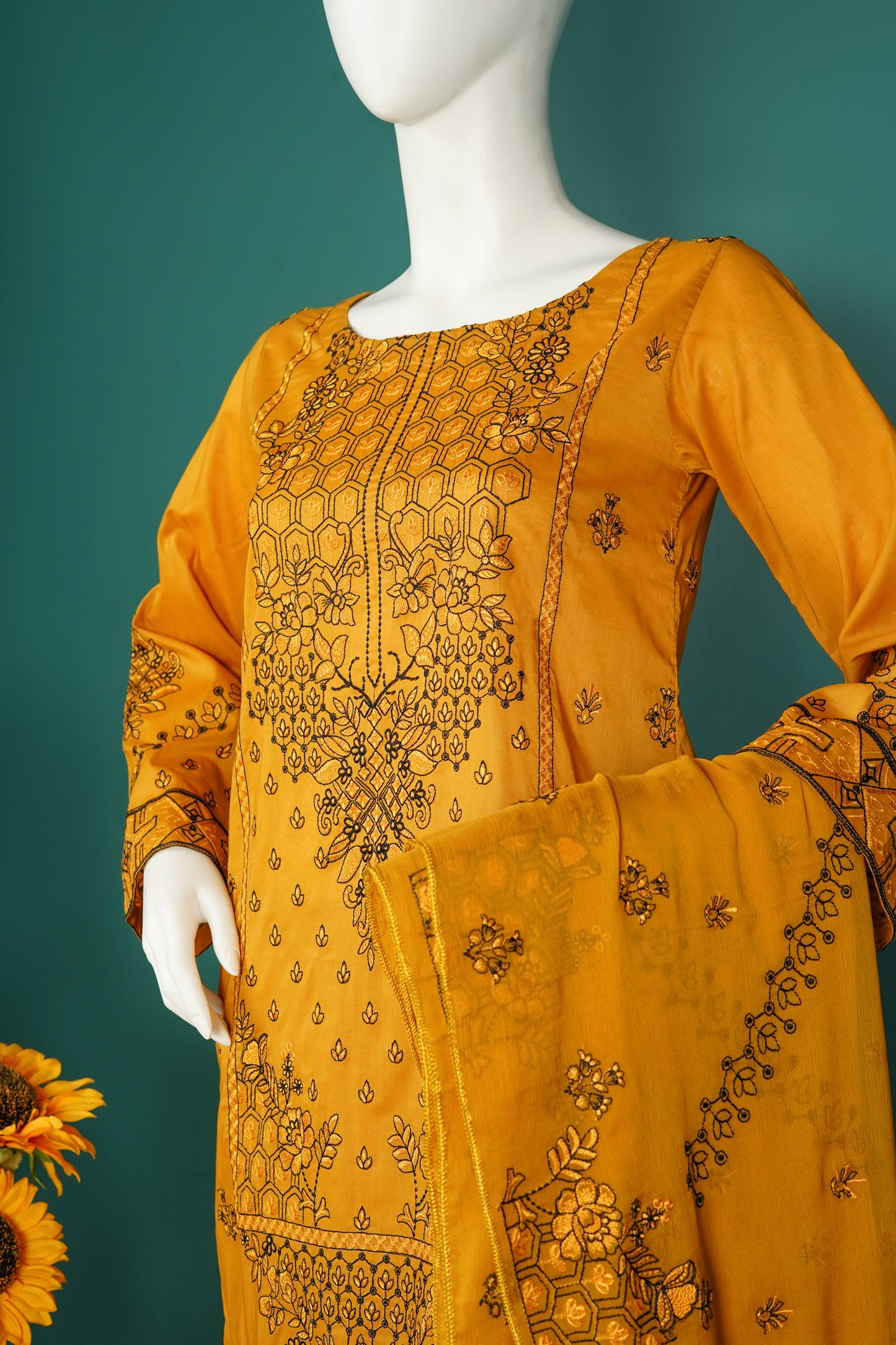 3 Piece Lawn Suit