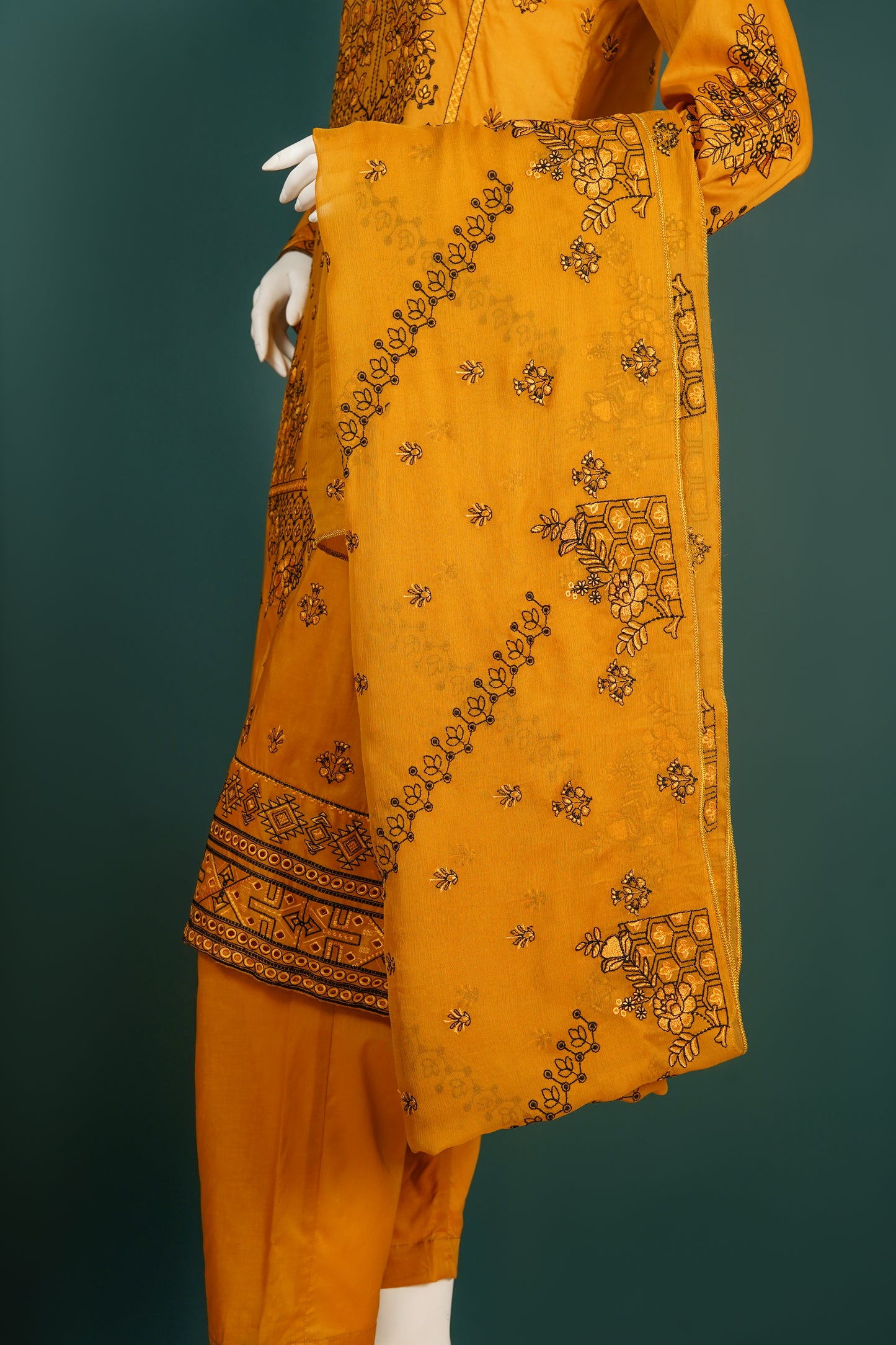 3 Piece Lawn Suit