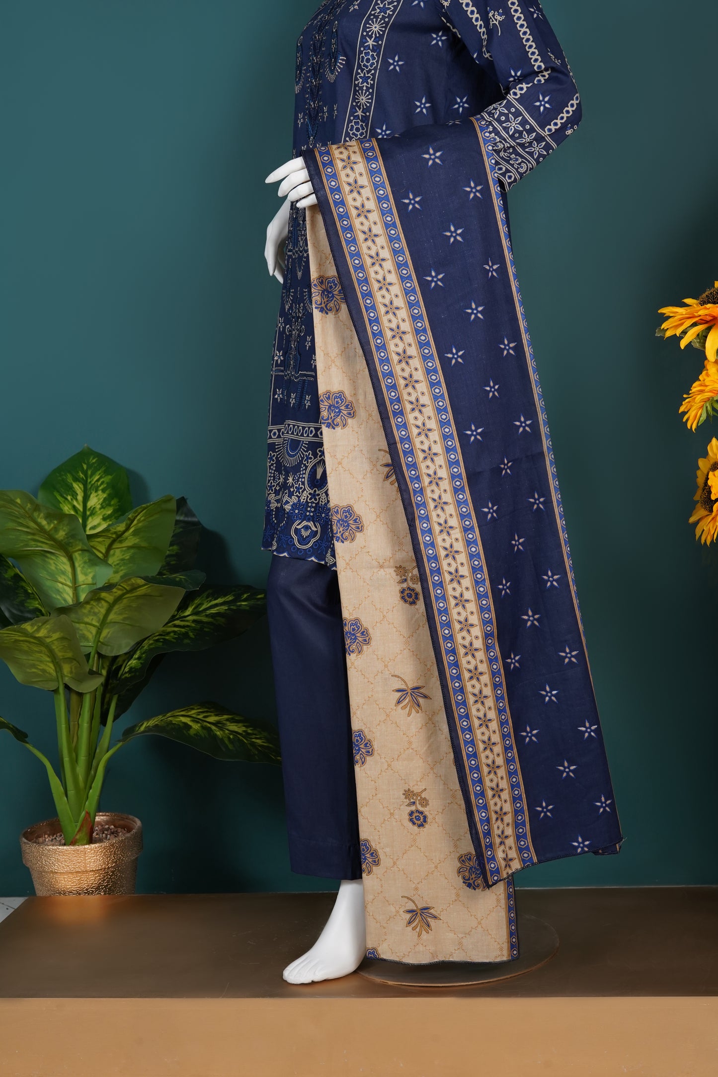 3 Piece Lawn Suit