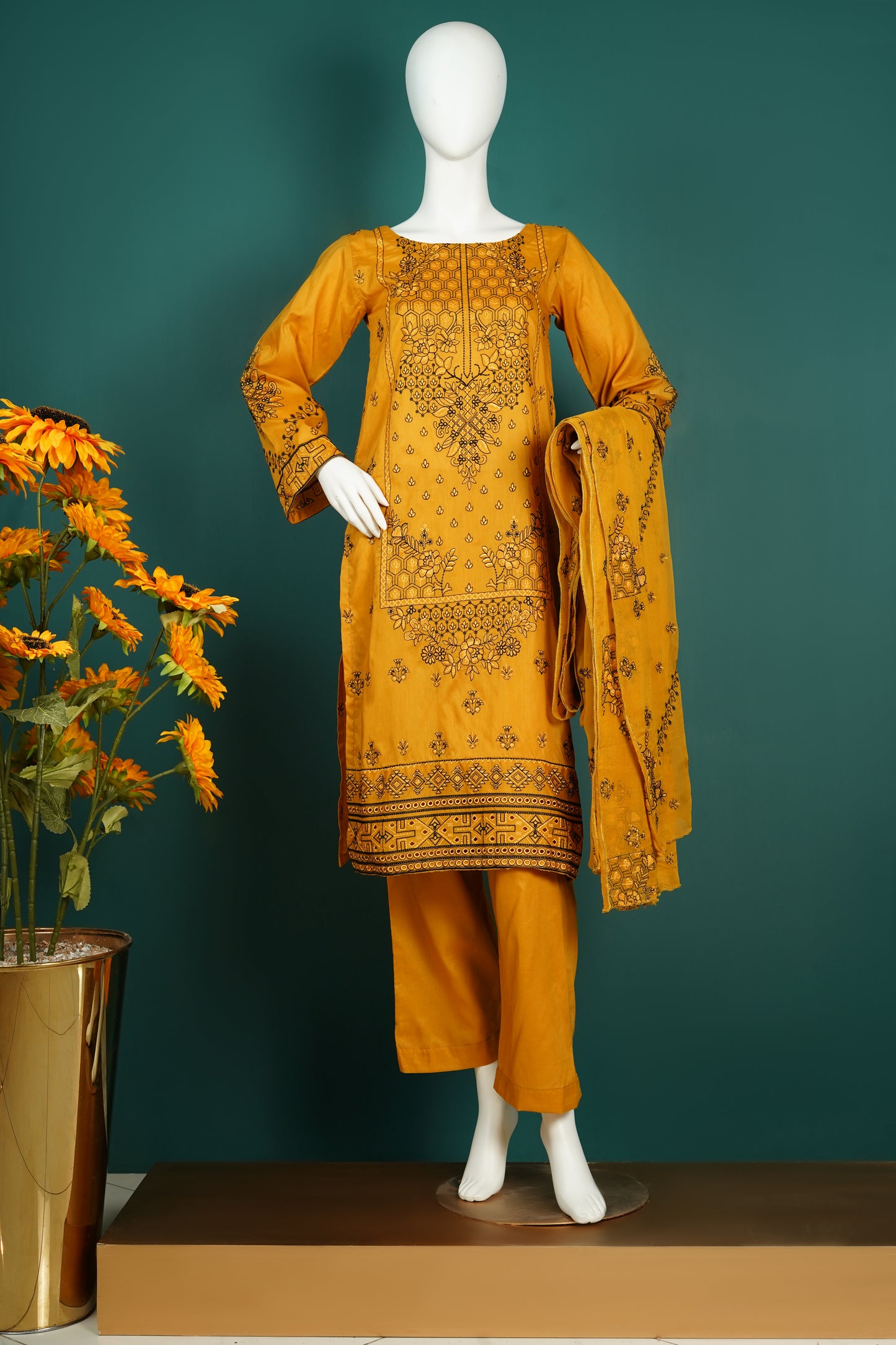 3 Piece Lawn Suit