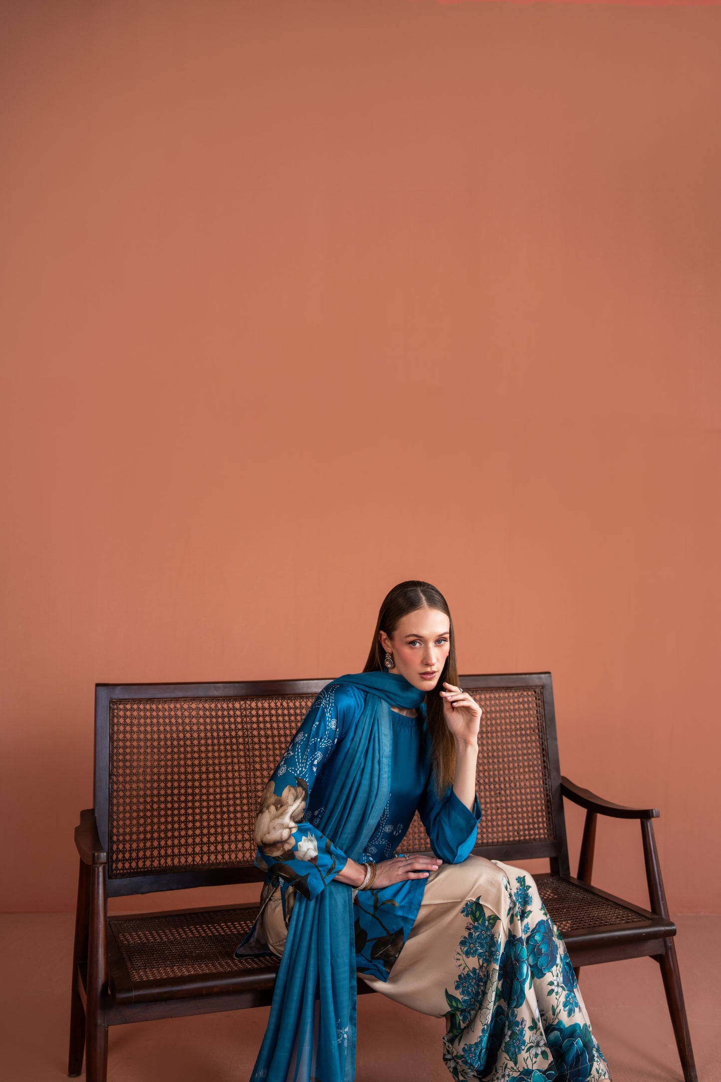 Kurta With Farshi Shalwar And Dupatta 3pc