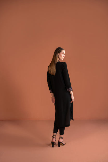 Long Shirt With Embroidered Panel 1pc