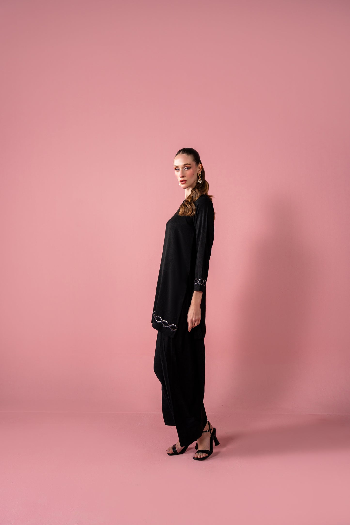 Embroidered Kurta With Farshi Shalwar 2pc